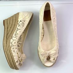 Tory Burch Lace Jackie Espadrille Wedge Size 8.5b Made In Spain Excellent Pre-Owned Condition No Box Shoujo Accessories, Dollette Shoes, Artsy Shoes, Cute Shoes Heels, Stunning Shoes, Fancy Shoes, Cute Heels, Girly Shoes, Espadrille Wedge