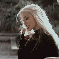 Crescent City, Blonde Women, Amber Heard, The Villain, White Hair, Blonde Girl, Aesthetic Girl, Dark Aesthetic, Female Art