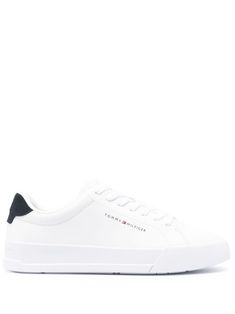 white calf leather logo-debossed tongue logo print to the side contrasting branded heel counter branded insole mesh lining flat rubber sole front lace-up fastening Tommy Shoes, Tommy Hilfiger Shoes, Versace Outfit, Balenciaga Triple S, Outlet Store, Summer Beach Wear, Leather Logo, Derby Shoes, Athletic Sneakers