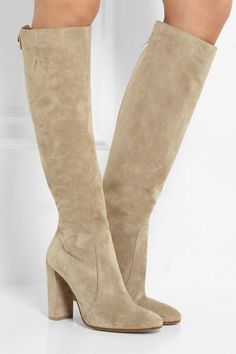 Beige Suede Boots, Suede Knee Boots, Fall Boots Outfit, Beige Boots, Beautiful Boots, Long Boots, Boots Fall, Designer Boots, Heel Boots