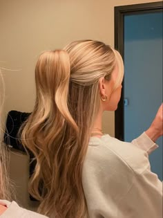 Hair Stylies, Easy Hairstyles For Long Hair, Hairstyles For School, Aesthetic Hair, Trendy Hairstyles, Prom Hair, Pretty Hairstyles, Summer Hairstyles