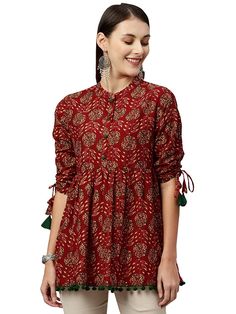 Variable Type, Short Kurti Designs, Indian Tunic Tops, Cotton Tops Designs, Indian Tunic, Short Kurti, Dress Off Shoulder, Churidar, Red Top