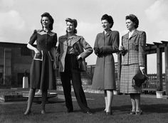 Utility Clothing, 1940s Vintage Dresses, Dior New Look, 1940s Outfits, Land Girls, Make Do And Mend, Vintage Blog, 20th Century Fashion