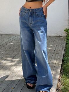 Bleu azur Casual Collar  Jean Unicolore ample Embellished Pas de l'extensibilité Casual Wide Leg Jeans, Dark And Light, Jean Trends, Minimal Chic, Summer 24, Pantalon Large, Women Denim Jeans, Dream Wardrobe, Jean Outfits