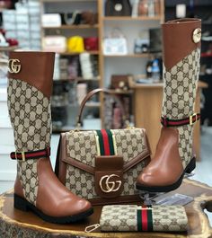 Gucci Handbags Outlet, Nike Shoes Women Fashion, Lv Shoes, Burberry Shoes