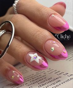 Teen Nails, Gelish Nails, Edgy Nails, Classic Nails, Almond Acrylic Nails, Gel Tips, Pink Acrylic Nails, Nails Desing