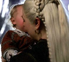 Rhaenyra And Alicent Gifs, Baby Targaryen, Daemon Targaryen And Rhaenyra, Rhaenyra Gif, Rhaenyra Targaryen Aesthetic, Targaryen Women, Here Be Dragons