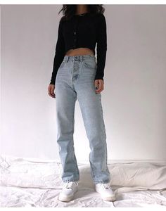 Mama Jeans, High Waisted Jeans Vintage, Vintage Mom Jeans, Jean Vintage, Moda Jeans, Comfortable Jeans, Boyfriend Jean, Outfit Jeans, Light Blue Jeans