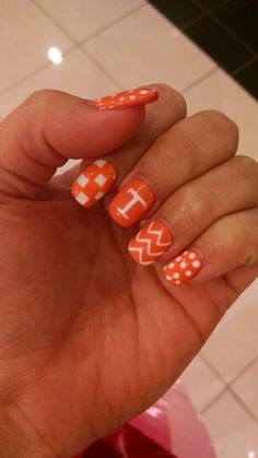 Shellac University of Tennessee Mani for #gameday #vols #nails #nailart #shellac #ut #design #tennessee University Of Tn Nails, Orange And White Checkerboard Nails, Ut Vols Nails, University Of Tennessee Nails, Tennessee Football Nails, Tennessee Nails Volunteers, Tennessee Nails Designs, Ut Nails