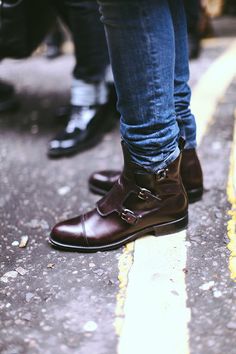 Triple-monk-strap boots Men Leather Boots, Strap Boots, Men Moda, Outdoor Dress, Ankle Boots Men, Mens Fashion Blog, Boot Straps