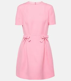 Crêpe Couture bow-detail minidress in pink - Valentino | Mytheresa Valentino Garavani Dress, Plaza Princess, Formal Fits, Bow Trend, Pink Valentino, Spring Knitwear, Coquette Core, Bow Fashion, Valentino Clothing