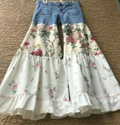 Chick Style, Pants Ideas, Skirt Inspiration, Upcycle Clothes Diy, Creative Clothes, Clothing Crafts, Up Cycle