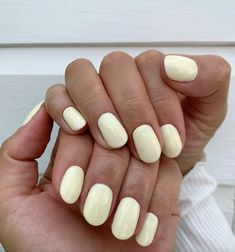 19 Best Butter Yellow Manicure Ideas to Inspire Your Perfect Spring Nails in 2024 — ASHLINA KAPOSTA Nail Colors Yellow, Summer Yellow Nail Designs, Yellow Manicure Ideas, Gel Nails Yellow Pastel, Milky Yellow Nails, Yellow Dip Nail Ideas, Yellow Manicure, Light Yellow Gel Nails, Yellow Nail Polish Colors