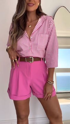 Chique Outfit, Outfit Chic, Summer Fashion Outfits, Professional Outfits, Pink Shorts, Casual Summer Outfits