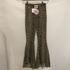 Love Daisy Leopard Print Bell Bottom Leggings In Size Medium. New With Tags. Soft Fuzzy Fabric. Simply Adorable And On Trend. 27” Inseam 9” Rise 11” Waist Flat Unstretched Trendy Gray Leggings For Spring, Bell Bottom Leggings, Fuzzy Fabric, Cheetah Print Leggings, Maroon Leggings, Polka Dot Leggings, H&m Leggings, Toddler Leggings, Baby Leggings