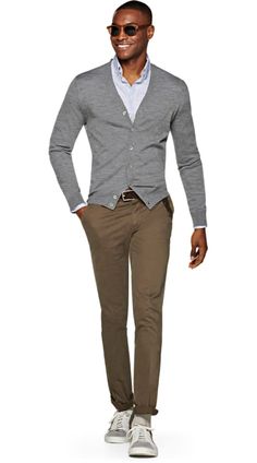 Brown Pants Men, Mens Smart Casual Outfits, Mens Business Casual Outfits, 1910s Fashion, Clothing Guide, Color Combinations For Clothes, Cardigan Brown