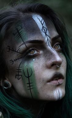 Heilung Costume, Heilung Makeup, Nordic Witch Makeup, Celtic Face Paint, Celtic Makeup, Forest Witch Makeup, Viking Halloween Costume