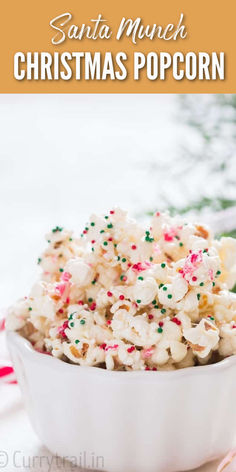 christmas popcorn Christmas Munch, Holiday Popcorn Recipes, Holiday Popcorn, Christmas Popcorn, Popcorn Treats, Holiday Sides, Peppermint Christmas, Christmas Candy Recipes, Popcorn Recipes