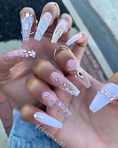 Gem Nail Designs, Nail Designs Bling, Unghie Sfumate, Different Nail Designs, Nails Design With Rhinestones, Long Acrylic Nails Coffin, Unique Acrylic Nails, Winged Liner, Gem Nails