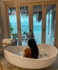 Boujee Lifestyle, Black Girls Luxury Lifestyle, Luxury Lifestyle Women, Vacation Goals, Girls Vacation, Vacation Mood, Rich Girl Lifestyle, Vision Board Inspiration, Luxury Lifestyle Dreams