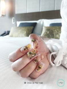 Marble has become the ultimate aesthetic. It is the perfect backdrop for drool-worthy photos on social media. Aside from looking great, marble has always been the epitome of class. Marble are both so minimalistic, but so beautiful! What could be more simple but gorgeous? People have been perfecting the art of the marble manicure. Ready to get inspiration for your next #MarbleNails?  #DressUpYourNails #ManiqureMy #KotaKinabalu Marble Manicure, Hotel Interiors