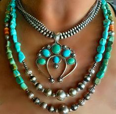 ⭐️💚💯Wow, this Naja is absolutely spectacular! Believe me, when you put this piece on, you won't want to take it off, ever, not even at bedtime. It is over the top GORGEOUS and will exceed your expectations! ⭐️💚💯We've got you covered if you want to wear a piece of jewelry that is absolutely breathtaking! Also, if you're undecided whether you would like to wear green or blue turquoise, add this Sterling Silver & Turquoise Naja Pendant  to your Southwestern lineup. You cannot go wrong.  ⭐️💚💯T Boho Turquoise Jewelry, Turquoise Jewelry Outfit, Taos Art, Silver Things, Vintage Turquoise Jewelry, Naja Pendant, Perfect Aesthetic, Boho Clothes, Reno Nv