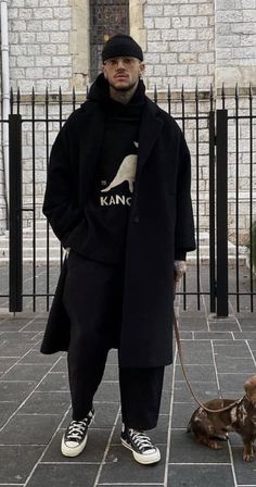 London Male Fashion, Winter City Outfits Men, Balenciaga Male Model, Mens Clothing Styles Winter 2023, Winter Coat Outfits Men, Heavy Winter Outfits Men, Ny Winter Outfits Men, Winter 2023 Men Fashion Trends, Winter Fashion Men 2023