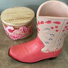 Nwt - Adorable Cowgirl Hat Candle And Rhinestone Cowgirl Boot Let’s To Girls !! Buy Both For $40 Or If Your Just Interested In One I Can Create A Separate Listing - Just Let Me Know ! Cowgirl Candle, Rhinestone Cowgirl, Attic Closet, Cowgirl Boot, Cowgirl Hat, Cowgirl Hats, Yankee Candle, Retro Aesthetic, Cowgirl Boots