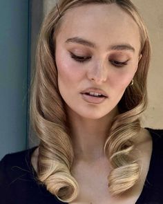 Lily Depp, Lily Rose Depp Style, Classy Hairstyles, Lily Rose Depp, Aesthetic Beauty, Lily Rose, Hair Looks, Hair Goals, Makeup Inspiration