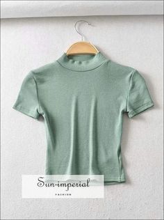 Sun-Imperial Material:COTTON Material:Spandex Sleeve Length(cm):Short Sleeve Style:REGULAR Fabric Type:JERSEY Pattern Type:Solid sun-imperialJK2004102 Clothing Length:Short Decoration:NONE Style:Casual Age:Ages 16-28 Years Old Collar:Turtleneck Size Table S : Shoulder 32cm(12.6") Bust 68-84cm(26.8"-33.1") Sleeve 12cm(4.7") Length 40cm(15.7") M : Shoulder 33cm(13") Bust 72-88cm(28.3"-34.6") Sleeve 13cm(5.1") Length 41cm(16.1") The size be measured by ourselves, error 1-3cm Sizing advice : Most it Fitted Green Trendy T-shirt, Green Stretch Casual Top, Green Stretch Casual Shirt, Casual Green Stretch Shirt, Casual Stretch Green Shirt, Green Fitted Casual T-shirt, Casual Fitted Green T-shirt, Green Basic Crew Neck Tops, Basic Green Crew Neck Top