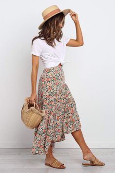 Rok Midi, Rok Outfit, Thrifted Outfits, Printed Midi Skirt, Maxi Skirts, Looks Style, Mode Inspiration, Looks Vintage, Spring Summer Outfits