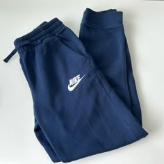 Never Worn, Soft Fabric, Nike Sweatpants Nike Sweatpants Cute, Nike Clothing Women Outfits, Nike Sweats Navy, Nike Blue Sweatpants For Loungewear, Flowy Sweatpants, Nike Blue Sweatpants, Preppy Sweatpants