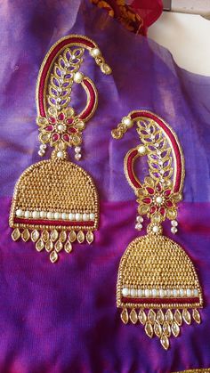 Latest Maggam Work Designs, Work Blouse Hand Designs, Latest Maggam Work, Work Blouse Designs, Peacock Embroidery Designs, Maggam Work Blouse, Maggam Work Designs, Simple Embroidery Designs, Wedding Blouse Designs