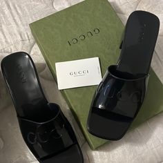 Authentic Gucci Slippers With Box Size 41 Us 11 Like Brand New Only Worn 1 Time Black Rubber Slippers Gucci House Slippers, Gucci Slippers, Rubber Slippers, Gucci Black, Gucci Shoes, Black Rubber, Slippers, Loafers, Gucci