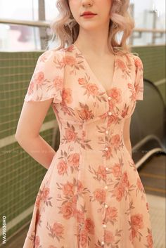 Dresses For Hourglass Shape, Pretty Dresses Casual, Fancy Short Dresses, Fashion Show Dresses, Simple Frocks, Cottagecore Outfits, Women Dresses Classy, Modest Dresses Casual, Fancy Dresses Long