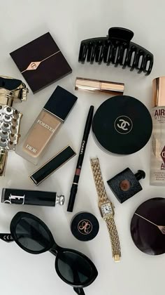 Makeup Best Luxury Makeup Products, Luxury Makeup Products Aesthetic, Fancy Makeup Products, Rich Girl Instagram, Makeup Items Aesthetic, Makeup Vision Board, Girly Essentials, Luxury Essentials