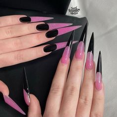 Coffin And Stiletto Nails Mixed, Stilleto Nails Designs, Pink Color Combination, Long Stiletto Nails, Long Stiletto, Goth Nails