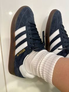 #navyblue #aesthetic #💗🎀 Adidas Spezial Aesthetic, Dark Blue Sambas, Navy Gazelle Adidas Outfit, Navy Blue Sambas, Navy Sambas, Aesthetic Trainers, Shoes Sneakers Aesthetic, Aesthetic Navy Blue, Cute Trendy Shoes