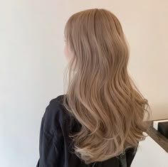 Coffee Hair Color, Beige Hair Color, Coffee Hair, Hair Color Streaks, Honey Blonde Hair