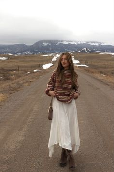 Estilo Hippy, Looks Pinterest, Mode Hippie, Nashville Outfits, Estilo Hippie, Neue Outfits, Dirt Road, Stil Inspiration, Ropa Diy