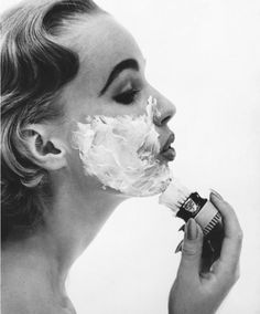 Resultado de imagen de women's faces being shaved Skin Essence, Men's Facial Hair, Shaving Tips, Unwanted Facial Hair, Shave Gel, Facial Hair Removal, Vogue Uk, Unwanted Hair Removal