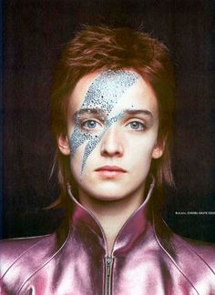 Fantasy Makeup #silver 80s Glam Rock Makeup, Glam Rock Party, Ziggy Stardust Makeup, David Bowie Makeup, Nathaniel Goldberg, Glam Rock Makeup, 80s Glam Rock, 70s Glam Rock, Rock Makeup