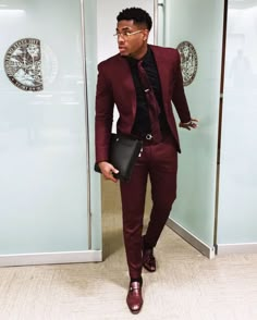 Handsome Burgundy Mens Suits Business Suits | Slim Fit One Button Prom Outfits (Blazer Pants) | Allaboutsuit Caesar Chukwuma, Black Men Fashion Swag, Red Suit, Elegante Casual