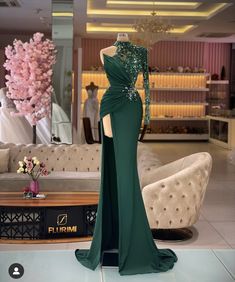 Royal Green Dress, Elegant Green Dresses, Dinner Gowns, Green Evening Dress, Green Mermaid, Prom Dress Inspiration, فستان سهرة, Mermaid Evening Dresses, Prom Gowns