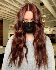 Mushroom Red Hair Color, Red Hair Brunette, Strawberry Brunette Hair, Brunette Red Hair, Red Brunette Hair, Red Hair Ideas, Red Hair Color Shades, Pink Brunette, Mahogany Hair