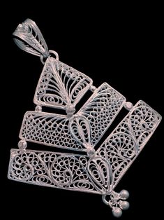 Pure 925 silver pendant with intricate filigree handwork. This look is a combination of modern yet traditional design. Handmade pendant is one of a kind wedding jewelry Traditional Silver Rectangular Pendant Jewelry, Unique Filigree Wedding Necklace, Unique Filigree Necklace For Weddings, Silver Filigree Pendant Jewelry, Artisan Filigree Pendant Jewelry, Traditional White Filigree Necklace, Traditional Silver Filigree Jewelry, Chainmaille Jewelry Patterns, Chain Maille Jewelry