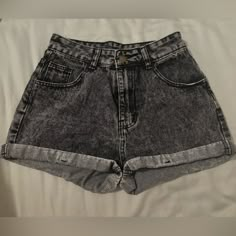 Really Cute Black Jean Shorts. Never Worn, Too Small. Cheap Trendy Women's Jean Shorts, Cheap Edgy Shorts With Pockets, Cheap Edgy Mid-rise Jean Shorts, Pree Teen Shorts, Trendy Short Bottoms At Cheap Price, High Waist Black Jean Shorts, Cheap Black Low-rise Bottoms, Cheap Ripped Short Bottoms, Cheap Black Jean Shorts