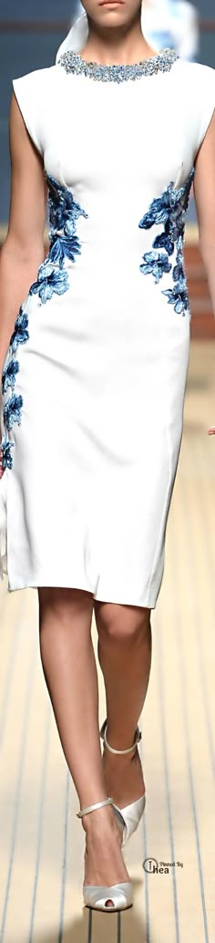 Ermanno Scervino ● SS 2014 White Haute Couture, Blue Gown Dress, Ermanno Scervino, Garden Parties, Dress Cocktail, Embroidery Dress, Fashion Details, Beautiful Outfits, Runway Fashion