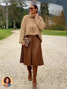 New York Winter Fashion, Pleated Skirt Outfit, New York Winter, Classy Winter Outfits, Outfit Chic, Moda Chic, Fall Fashion Outfits, Look Casual