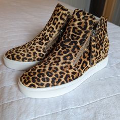 Moving Sale! Steve Madden Leopard Print Booties. Slight Wedge Heel. Never Worn. Runs Small. Real Cowhide. No Box. Smoke Free/Pet Free Home. Casual Low-top Wedge Boots For Spring, Spring Casual Low-top Wedge Boots, Brown High-top Platform Wedge Sneakers, Ankle Boots Animal Print, Leopard Ankle Boots, Leopard Print Low-top Sneakers With Speckled Midsole, Steve Madden Wedges, Leopard Print Booties, Animal Print Decor